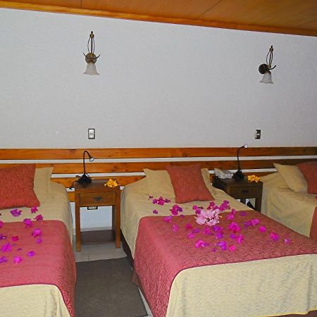 Hotel Puku Vai Hanga Roa Exteriör bild