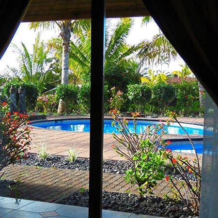 Hotel Puku Vai Hanga Roa Exteriör bild