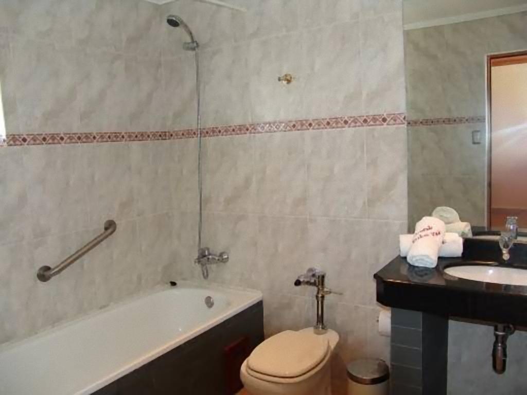 Hotel Puku Vai Hanga Roa Exteriör bild